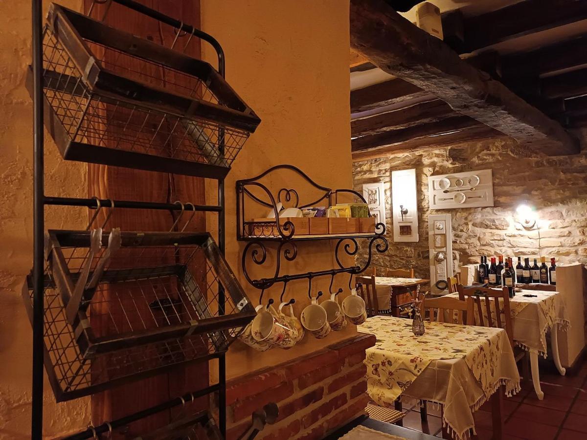 Posada El Rincon De Babia La Cueta Bagian luar foto